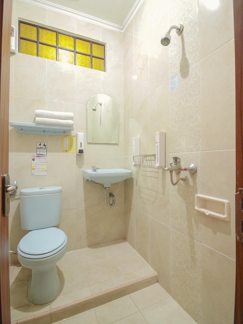 Vaccinated Staff - Oyo 352 Homestay Sabang Bandung Exterior foto